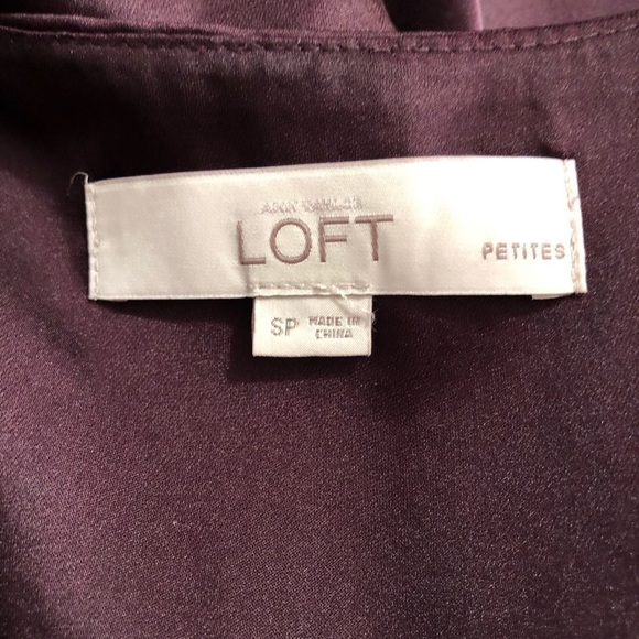 Ann Taylor Loft Burgundy Ruffle Top Sz SP - Picture 4 of 5